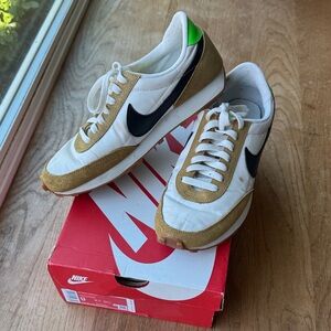 Nike DBreak White and Brown Sneakers